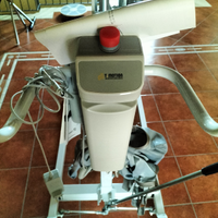 SOLLEVAMALATI ELETTRICO SERIE ARKIMED 150 Kg