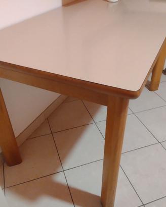 tavolo da cucina con 4 sedie 