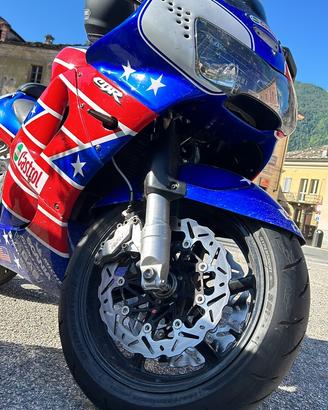 Moto per non passare inosservati