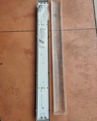 plafoniera stagna 2x36 watt nuova