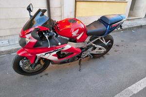 CBR 929  2001
