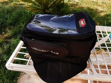 Tre borse moto Givi Voyager, serbatoio e laterali