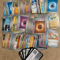 Lotto carte comuni pokemon