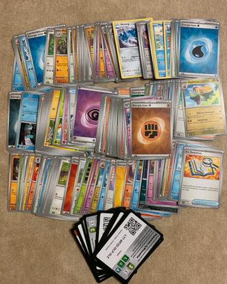 Lotto carte comuni pokemon