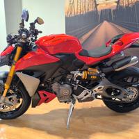 Ducati Streetfighter V2 S
