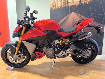 Ducati Streetfighter V2 S