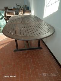 tavolo da giardino in legno buono più sedie