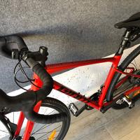 Bicicletta gravel Giant