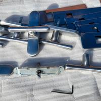 Maniglie finestre  + placche copri serrande