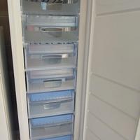 CONGELATORE A COLONNA INDESIT CLASSE  A+