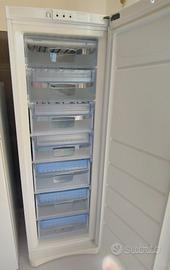 CONGELATORE A COLONNA INDESIT CLASSE  A+