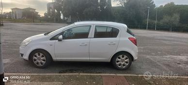 opel corsa autocarro 4 posti