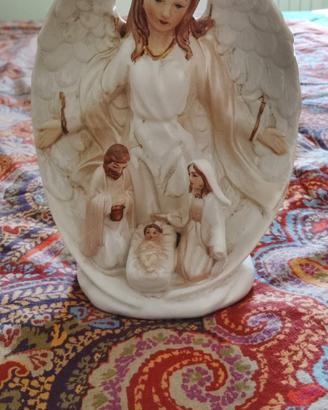 Angelo con natività presepe in ceramica