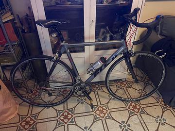 fuji  Roubaix acr 3.0