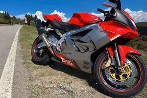 Aprilia RSV 1000 - 2006