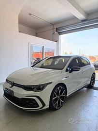 Volkswagen Golf 2.0 TDI GTD DSG