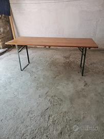 Tavolo da parati