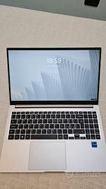 Galaxy book 15'