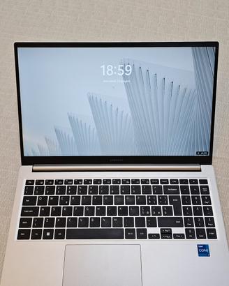 Galaxy book 15'