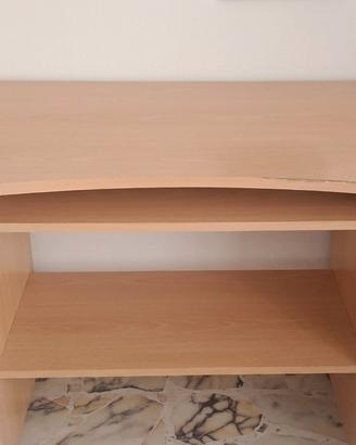Scrivania porta PC in legno con ripiano estraibile