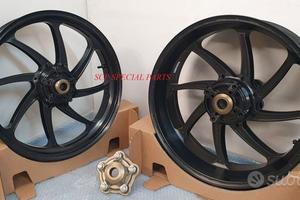 HONDA CBR 1000 RUOTE CERCHI FORGIATI SUPERBIKE PVM