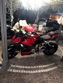 Ducati StreetFighter v2 2024