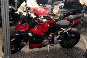 Ducati StreetFighter v2 2024