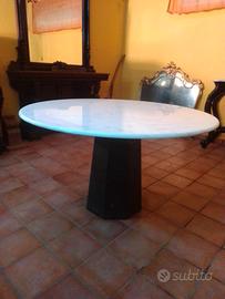 Tavolo in marmo