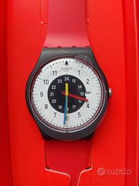 SWATCH ROUGE & NOIR