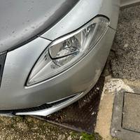 Fari anteriori lancia ypsilon