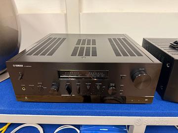 YAMAHA RN-2000A