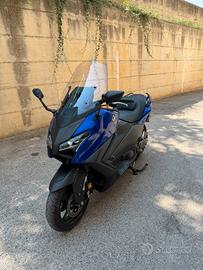T Max 560