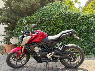 Honda CB125R