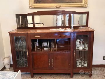 Credenza vintage in legno con marmo, vetrine e spe