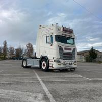 Scania R520 V8