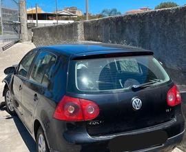 VOLKSWAGEN Golf 5ª serie - 2004