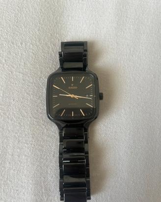 Rado True Square automatico