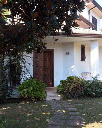 Last minute settembre villa Sabaudia mare