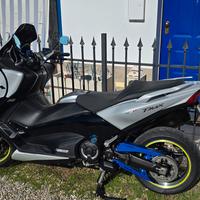 Yamaha tmax 530
