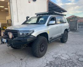 Land Cruiser VDJ 200 V8