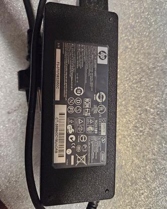 Alimentatore 90 W notebook  Hewlett Packard