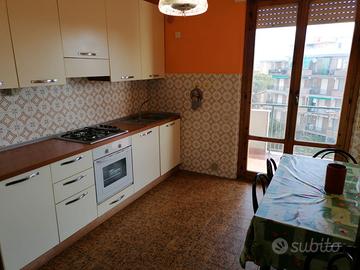 Ampio trilocale 4 posti vicino al mare e al centro