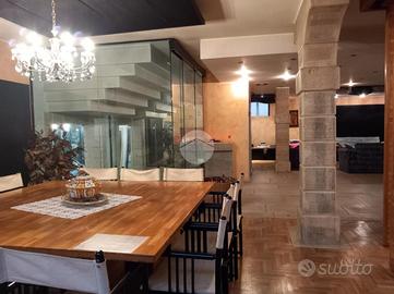 VILLA SINGOLA A ADRO