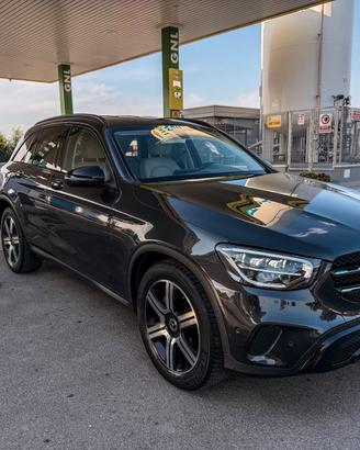 Mercedes-benz GLC 300 d 4Matic Sport TOTAL BLACK