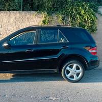 Ricambi MERCEDES ML W164 320 CDI