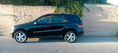 Ricambi MERCEDES ML W164 320 CDI