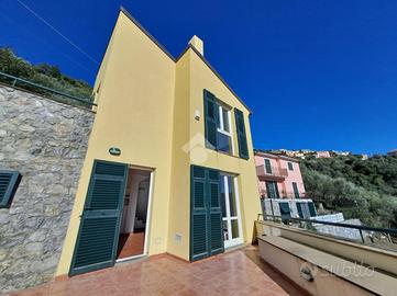 VILLA SINGOLA A SESTRI LEVANTE