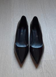 Scarpe decolleté in vernice 