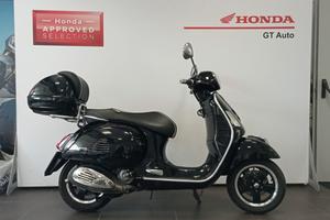 Vespa 300 GTS Super