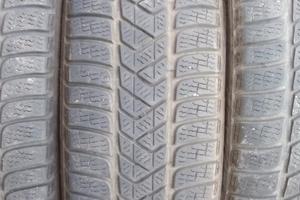 Pneumatici Pirelli Winter Sottozero 3